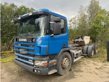驾驶室底盘卡车 SCANIA 114