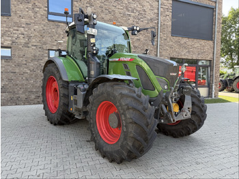 拖拉机 FENDT 718 Vario