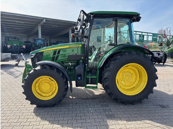 拖拉机 JOHN DEERE 5090M