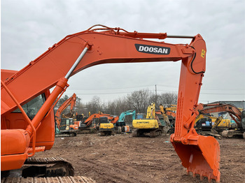 履带式挖掘机 DOOSAN DH220 excavator:图4 履带式挖掘机 DOOSAN DH220 excavator:图4