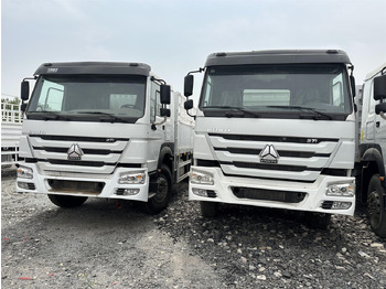 牲畜运输车 SINOTRUK HOWO