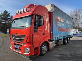 侧帘卡车 IVECO Stralis