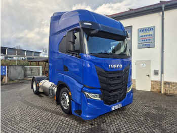 牵引车 IVECO S-WAY