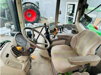 拖拉机 JOHN DEERE