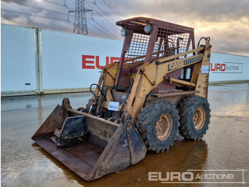 滑移装载机 CASE