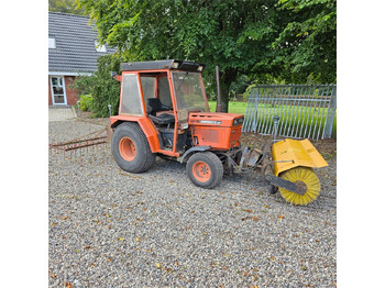 Kubota B8200 租赁 Kubota B8200：图2