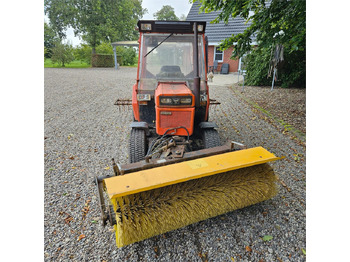 Kubota B8200 租赁 Kubota B8200：图3