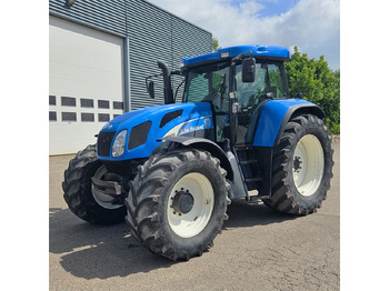拖拉机 NEW HOLLAND T7000