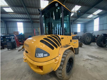 紧凑型装载机 Volvo L 30 B ZX：图3