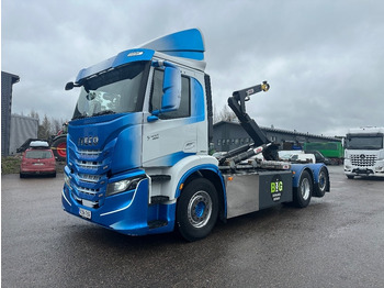 吊钩升降车 IVECO