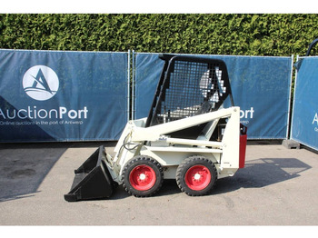 轮式装载机 BOBCAT
