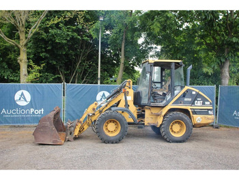 轮式装载机 CATERPILLAR 908