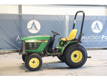 拖拉机 JOHN DEERE