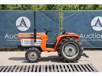 拖拉机 Kubota B1702DT：图2