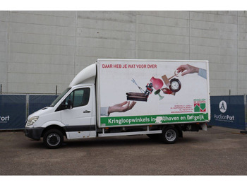 厢式货车 MERCEDES-BENZ