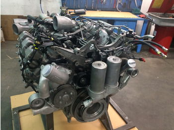 发动机 MOTORE MERCEDES OM441LA：图4