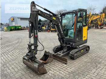 小型挖掘机 VOLVO EC20E