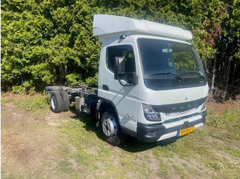 驾驶室底盘卡车 FUSO