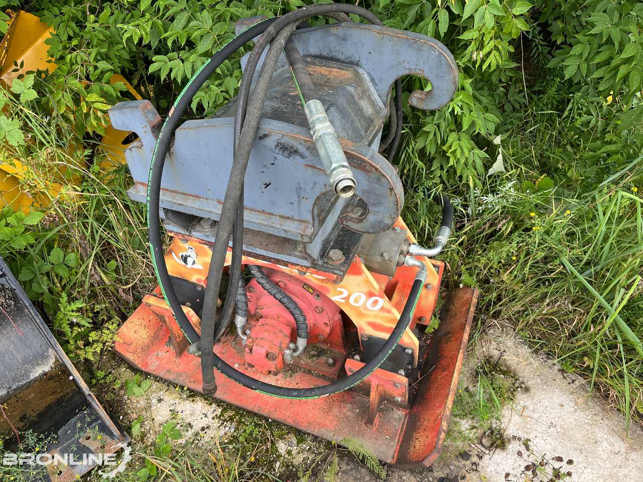 1999 Kenguru TL200 Vibratory plate - 振动板:图1 1999 Kenguru TL200 Vibratory plate - 振动板:图1