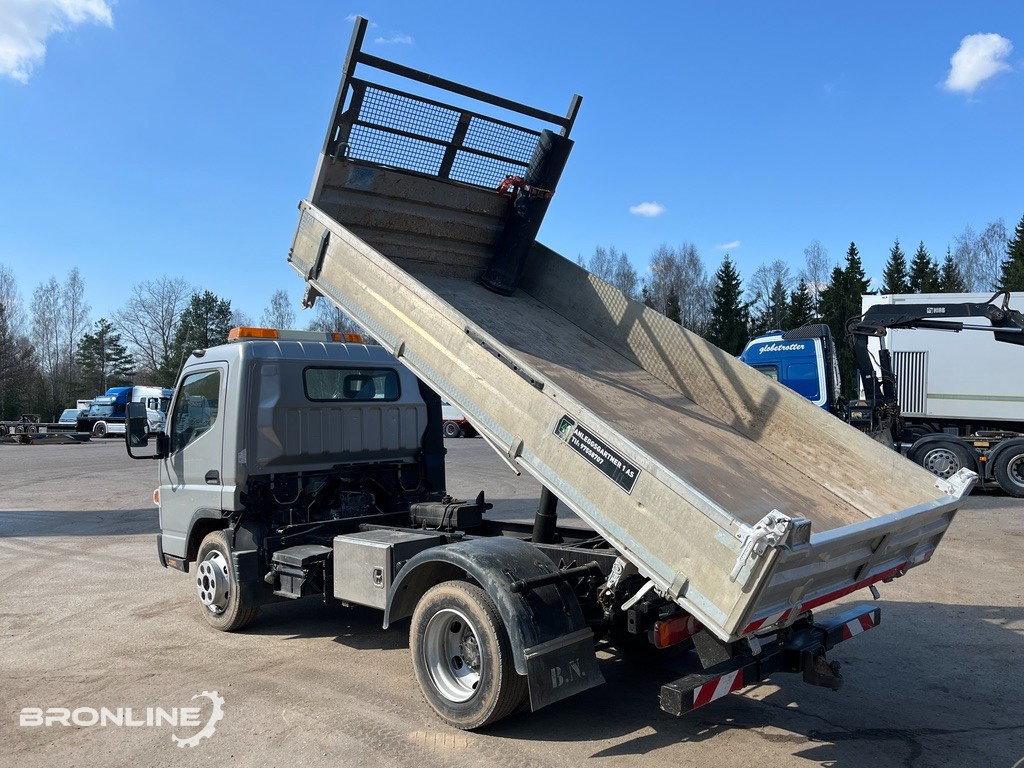 2013 Mitsubishi Fuso Canter 7C15 Tipper - 翻斗车:图5 2013 Mitsubishi Fuso Canter 7C15 Tipper - 翻斗车:图5