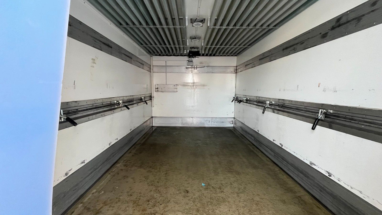 Mitsubishi Fuso Canter 9C18 Kühlkoffer Frigoblock Mitsubishi Fuso Canter 9C18 Kühlkoffer Frigoblock - 冷藏货车:图5 Mitsubishi Fuso Canter 9C18 Kühlkoffer Frigoblock Mitsubishi Fuso Canter 9C18 Kühlkoffer Frigoblock - 冷藏货车:图5