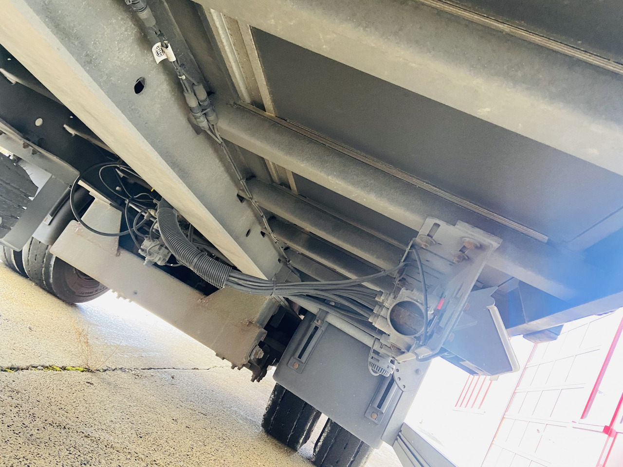 Ackermann Z-KA-F10.5/7,6 1 Achs Planenanhänger 10,5 t GG - 封闭厢式拖车:图2 Ackermann Z-KA-F10.5/7,6 1 Achs Planenanhänger 10,5 t GG - 封闭厢式拖车:图2