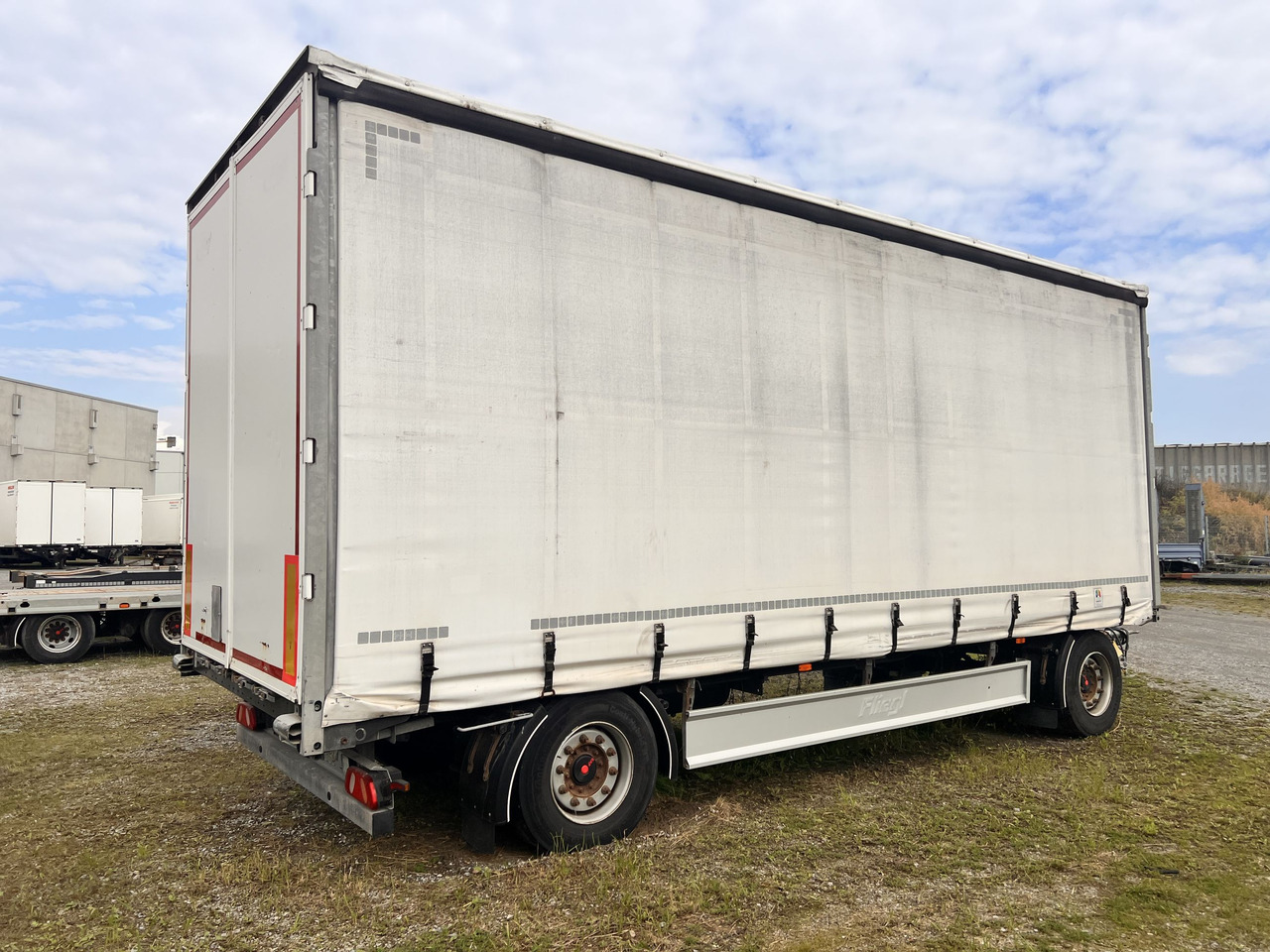 Fliegl ZPS180 2 Achs Jumbo- Planen, Mega, durchladbar - 侧帘拖车:图4 Fliegl ZPS180 2 Achs Jumbo- Planen, Mega, durchladbar - 侧帘拖车:图4