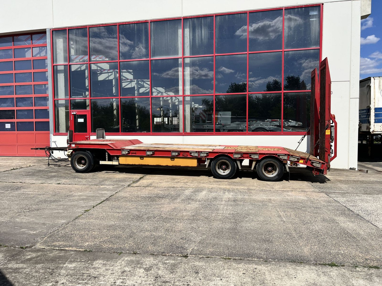 Humbaur 3 Achs Tiefladeranhänger - 低装载拖车:图3 Humbaur 3 Achs Tiefladeranhänger - 低装载拖车:图3