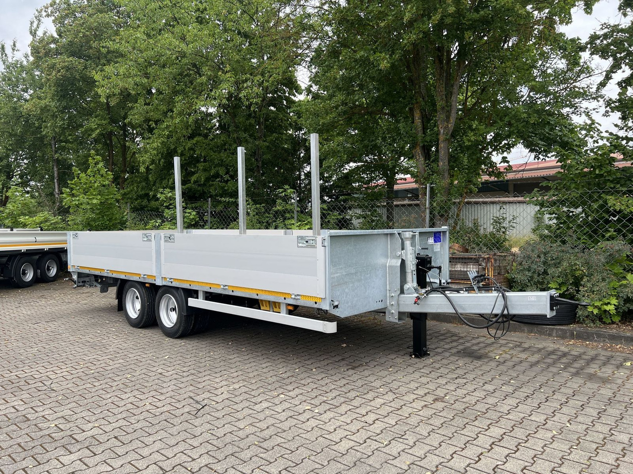 Möslein 14,4 t Tandem- Pritschenanhänger- Tieflader - 低装载拖车:图2 Möslein 14,4 t Tandem- Pritschenanhänger- Tieflader - 低装载拖车:图2
