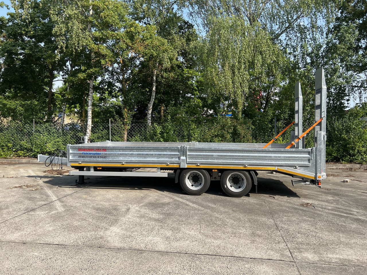 Möslein 14,4 t Tandemtieflader, 7,20 m langNeufahrzeug - 低装载拖车:图1 Möslein 14,4 t Tandemtieflader, 7,20 m langNeufahrzeug - 低装载拖车:图1