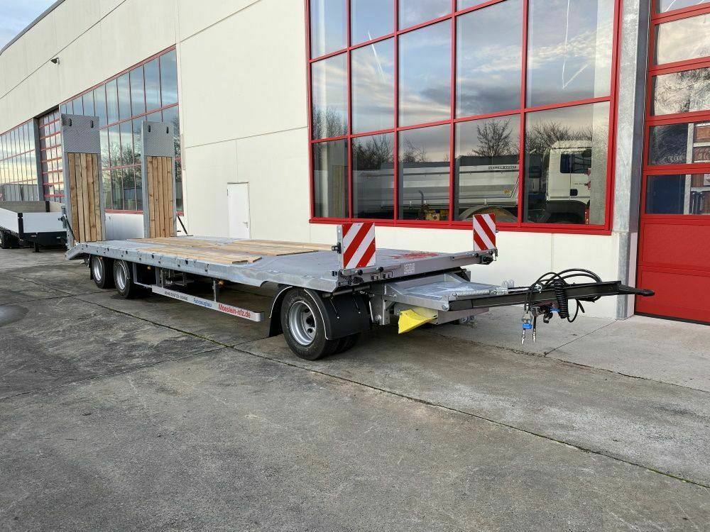 Möslein 3 Achs Tieflader mit gerader Ladefläche 9 m, Ne - 低装载拖车:图3 Möslein 3 Achs Tieflader mit gerader Ladefläche 9 m, Ne - 低装载拖车:图3