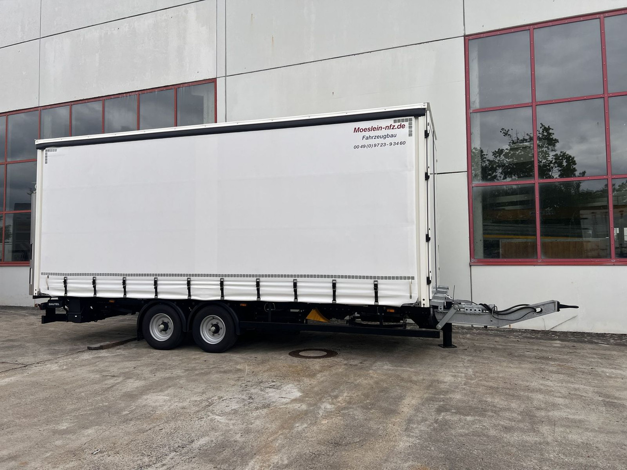Möslein Planenanhänger, Ladebordwand + Durchladbar neuw - 侧帘拖车:图4 Möslein Planenanhänger, Ladebordwand + Durchladbar neuw - 侧帘拖车:图4