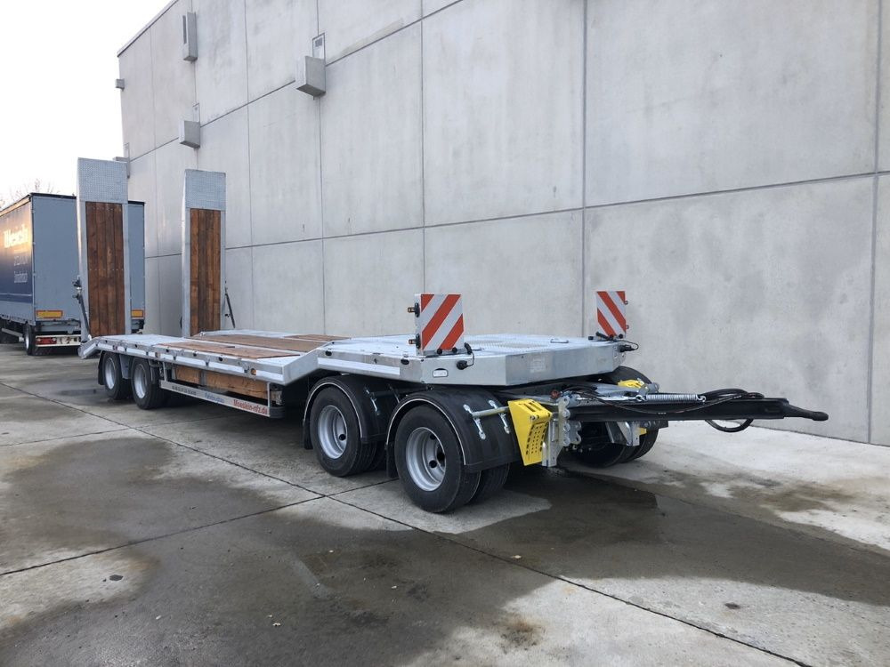 Möslein T 4 VB H1 neuer 4 Achs Tieflader hydraulischen Rampen - 低装载拖车:图5 Möslein T 4 VB H1 neuer 4 Achs Tieflader hydraulischen Rampen - 低装载拖车:图5
