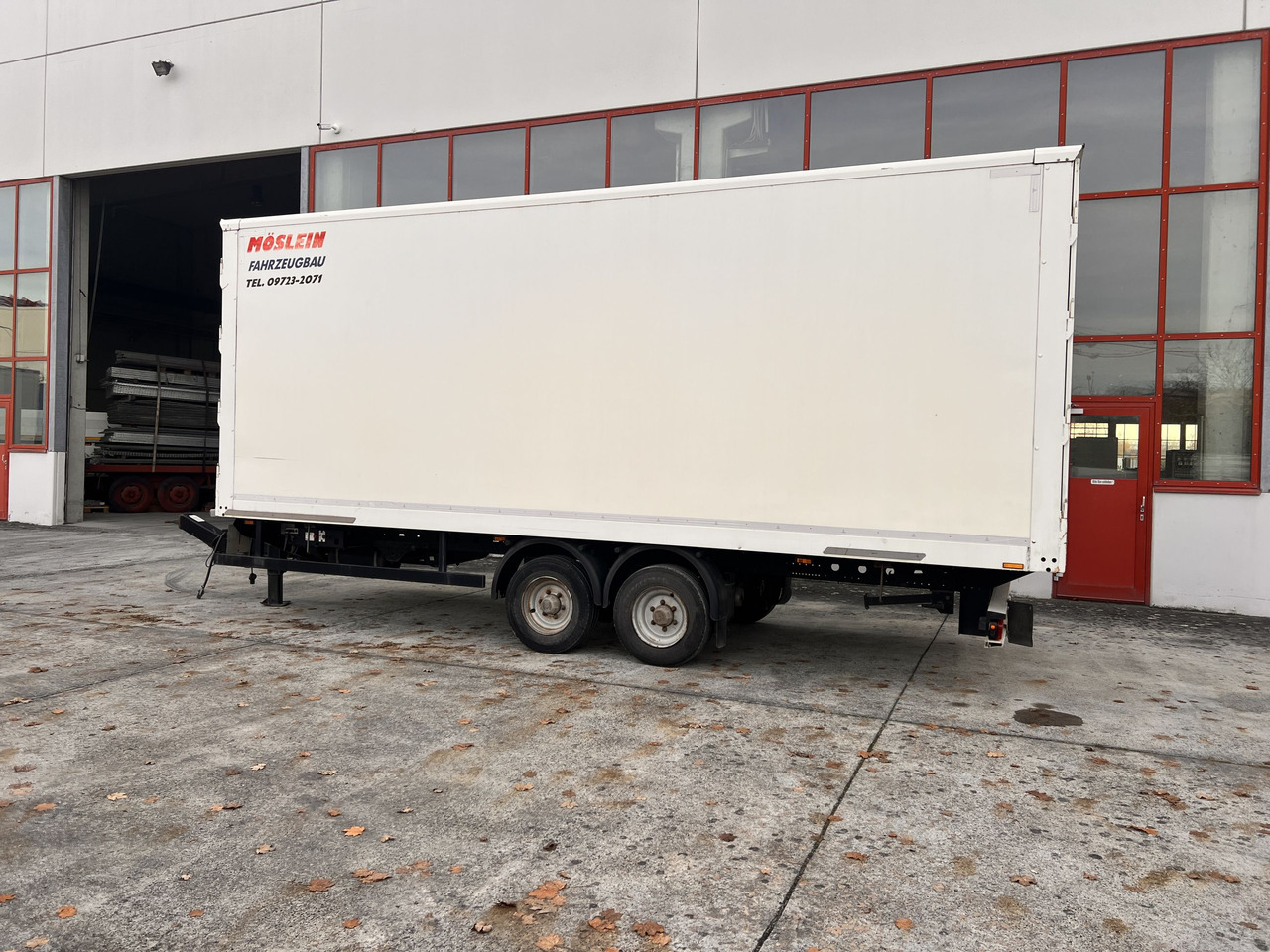 Möslein TKO 105 D Schwebheim Tandem- Koffer- Anhänger, Durchladbar - 封闭厢式拖车:图5 Möslein TKO 105 D Schwebheim Tandem- Koffer- Anhänger, Durchladbar - 封闭厢式拖车:图5