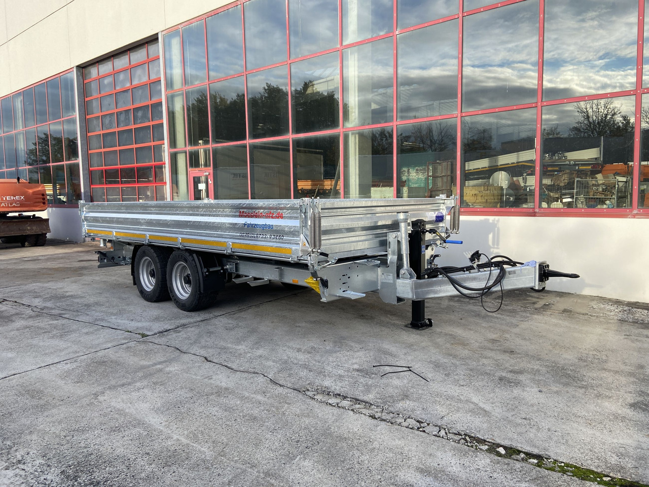 Möslein TTD 11 Breite Reifen Kipper Tieflader, Breite Reifen-- Neufahrzeug -- - 翻斗拖车:图5 Möslein TTD 11 Breite Reifen Kipper Tieflader, Breite Reifen-- Neufahrzeug -- - 翻斗拖车:图5