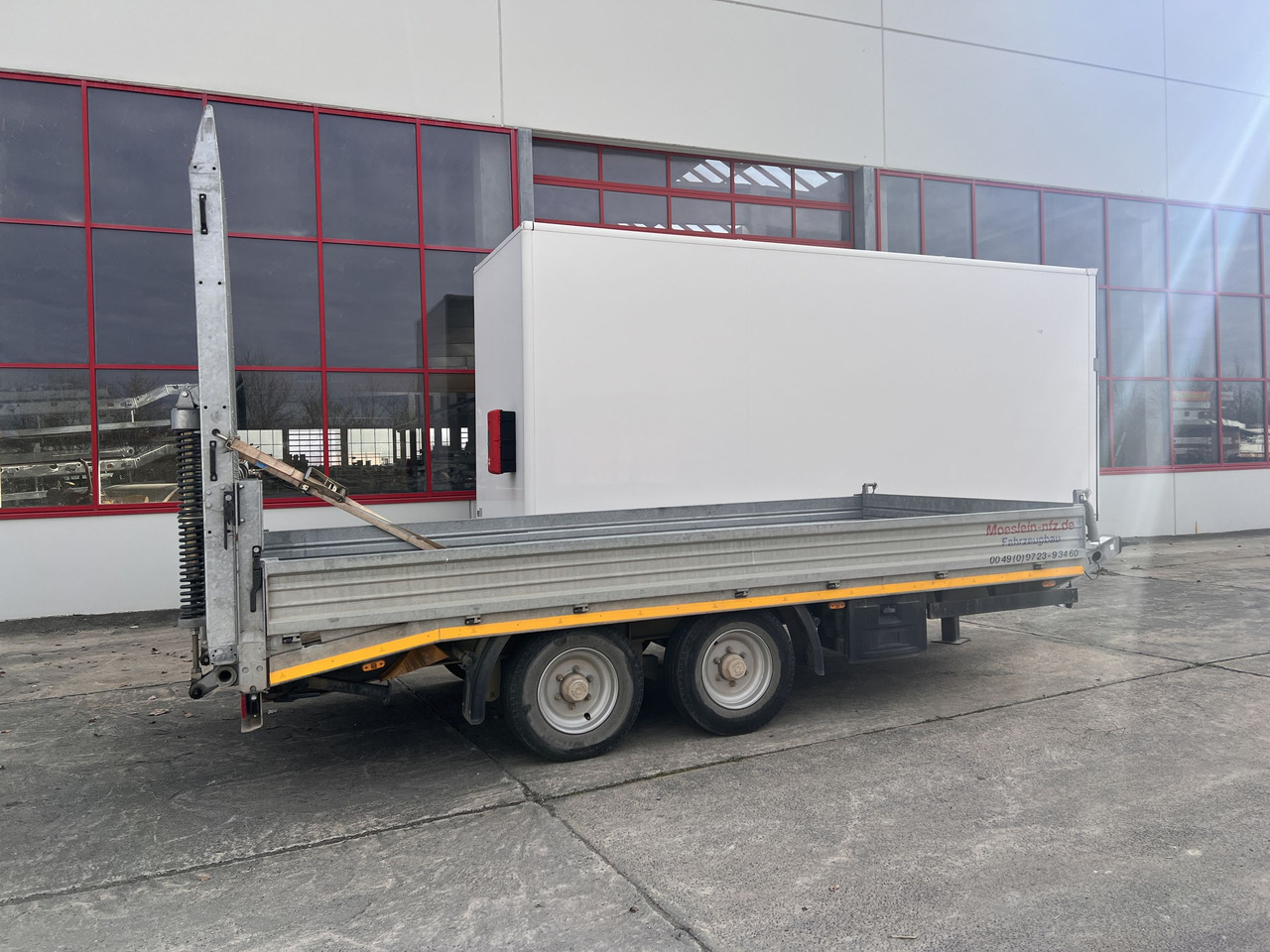 Möslein TTS 11 Schwebheim Tandemtieflader, Breite Rampen, Wenig Benutzt - 低装载拖车:图2 Möslein TTS 11 Schwebheim Tandemtieflader, Breite Rampen, Wenig Benutzt - 低装载拖车:图2