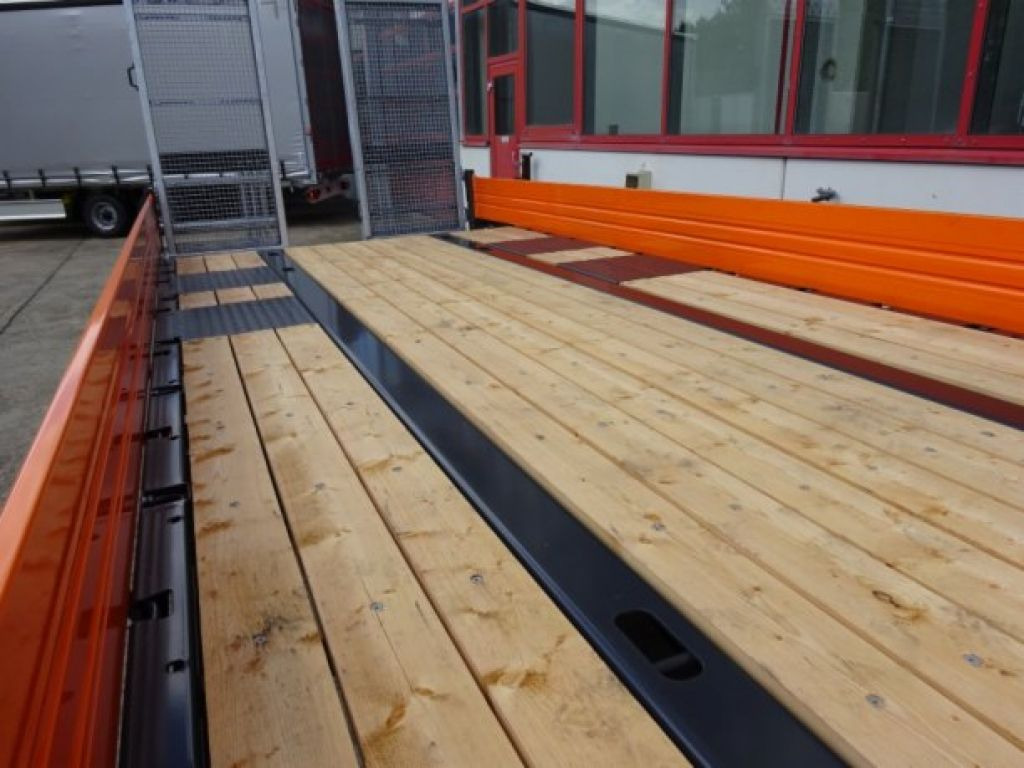 Möslein TTT 13- 6,28 Orange Neuer Tandemtieflader 13 t GG - 低装载拖车:图2 Möslein TTT 13- 6,28 Orange Neuer Tandemtieflader 13 t GG - 低装载拖车:图2