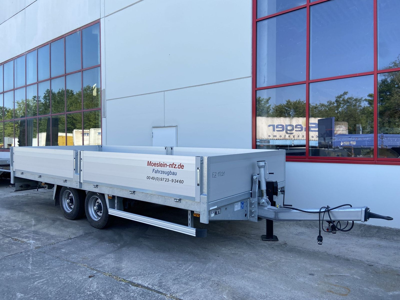 Möslein Tandem- Pritschenanhänger, neuwertig - 栏板式/ 平板拖车:图2 Möslein Tandem- Pritschenanhänger, neuwertig - 栏板式/ 平板拖车:图2