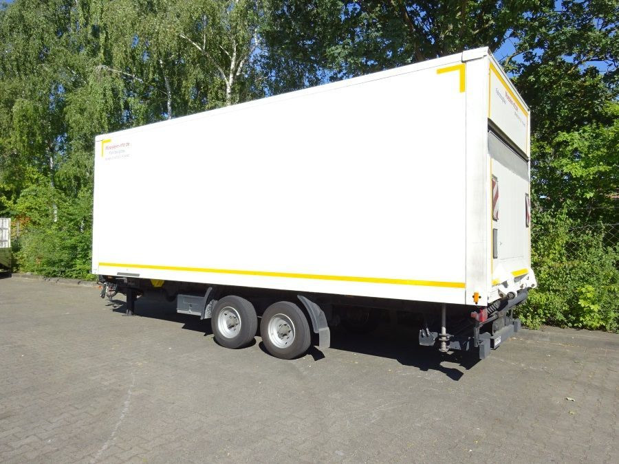 Tandemkoffer, Ladebordwand + Durchladbar - 封闭厢式拖车:图2 Tandemkoffer, Ladebordwand + Durchladbar - 封闭厢式拖车:图2