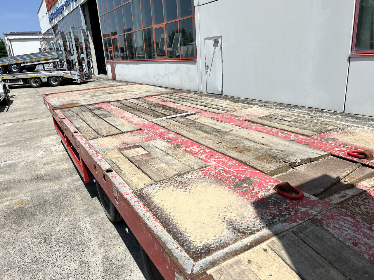 T3 3 Achs Tiefladeranhänger mit gerader Ladefläche - 低装载拖车:图4 T3 3 Achs Tiefladeranhänger mit gerader Ladefläche - 低装载拖车:图4