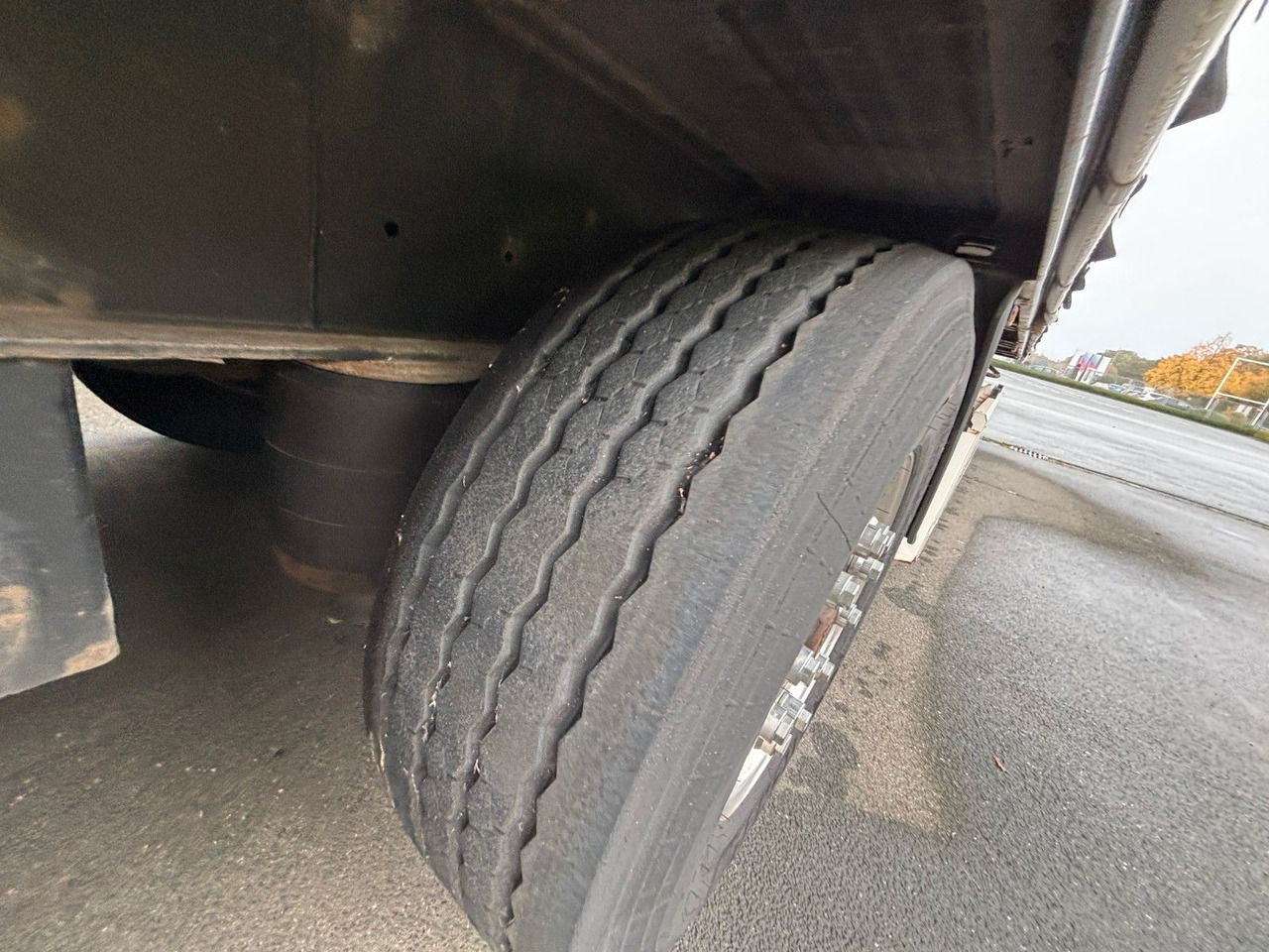 Krone SD Plane Mitnahmestapler Nachlaufachse - 侧帘半拖车:图4 Krone SD Plane Mitnahmestapler Nachlaufachse - 侧帘半拖车:图4