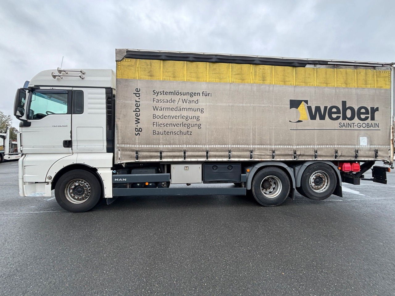 MAN TGX 26.480 mit Ladebordwand - 侧帘卡车:图3 MAN TGX 26.480 mit Ladebordwand - 侧帘卡车:图3