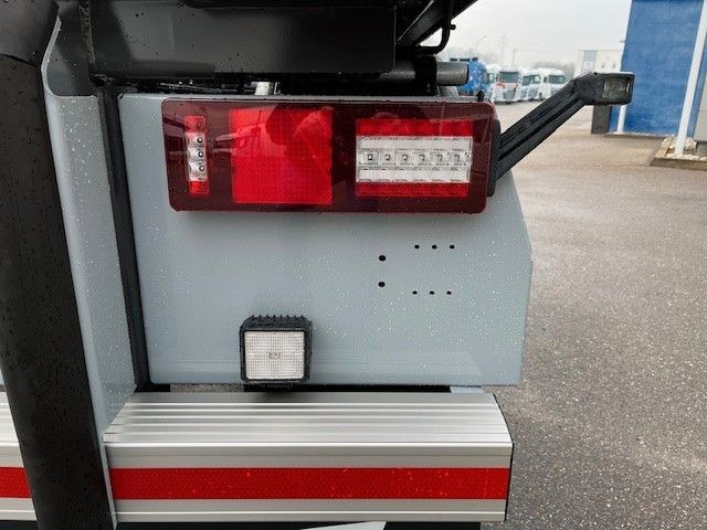 新的 滚出式/ 箕斗拖车 Außenroller 18 AR：图9