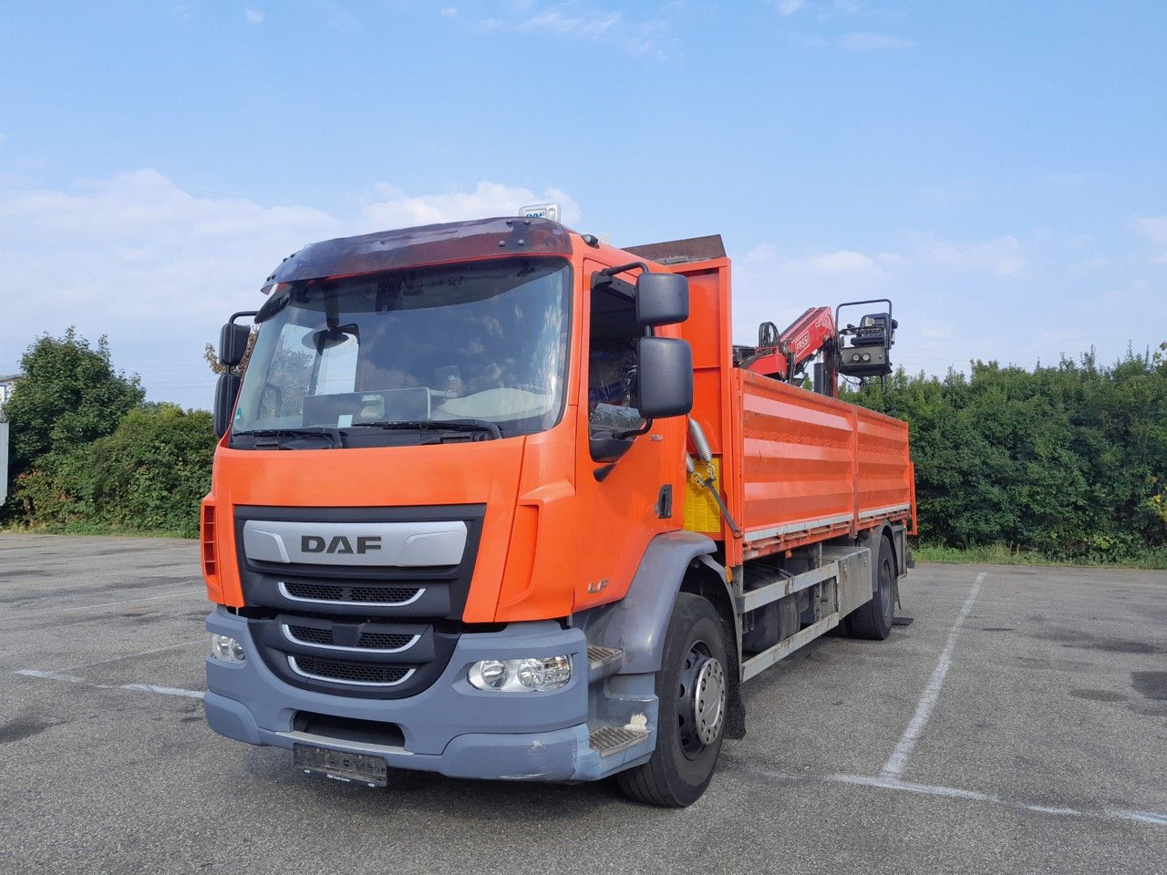 DAF FA LF 320 19t Fassi Kran - 栏板式/ 平板卡车, 起重车:图1 DAF FA LF 320 19t Fassi Kran - 栏板式/ 平板卡车, 起重车:图1