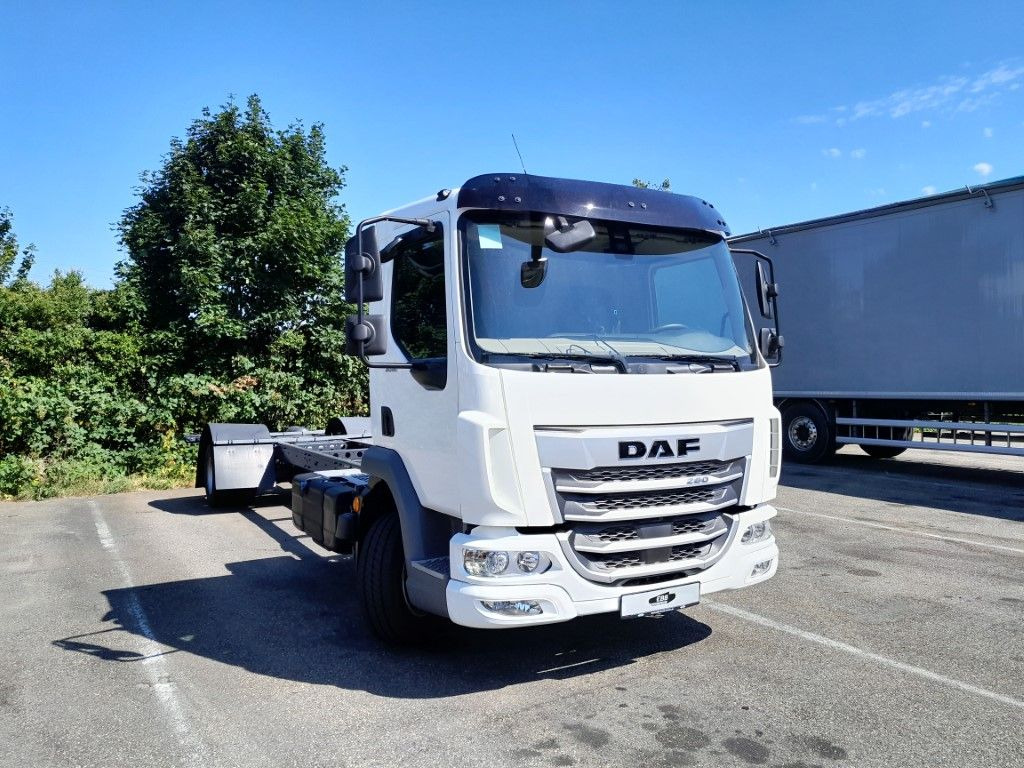 DAF FA XB 260 12t reparierter Wasserschaden - 驾驶室底盘卡车:图3 DAF FA XB 260 12t reparierter Wasserschaden - 驾驶室底盘卡车:图3