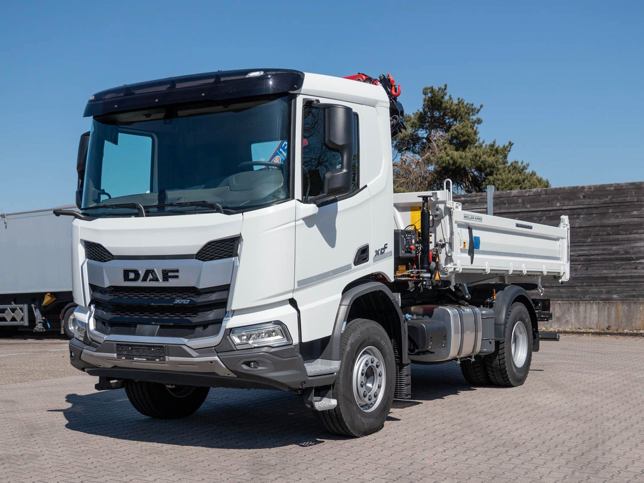 DAF FA XDC 370 Krankipper DAF XDC 370 FA Meiller Krankipper HMF - 起重车, 翻斗车:图1 DAF FA XDC 370 Krankipper DAF XDC 370 FA Meiller Krankipper HMF - 起重车, 翻斗车:图1