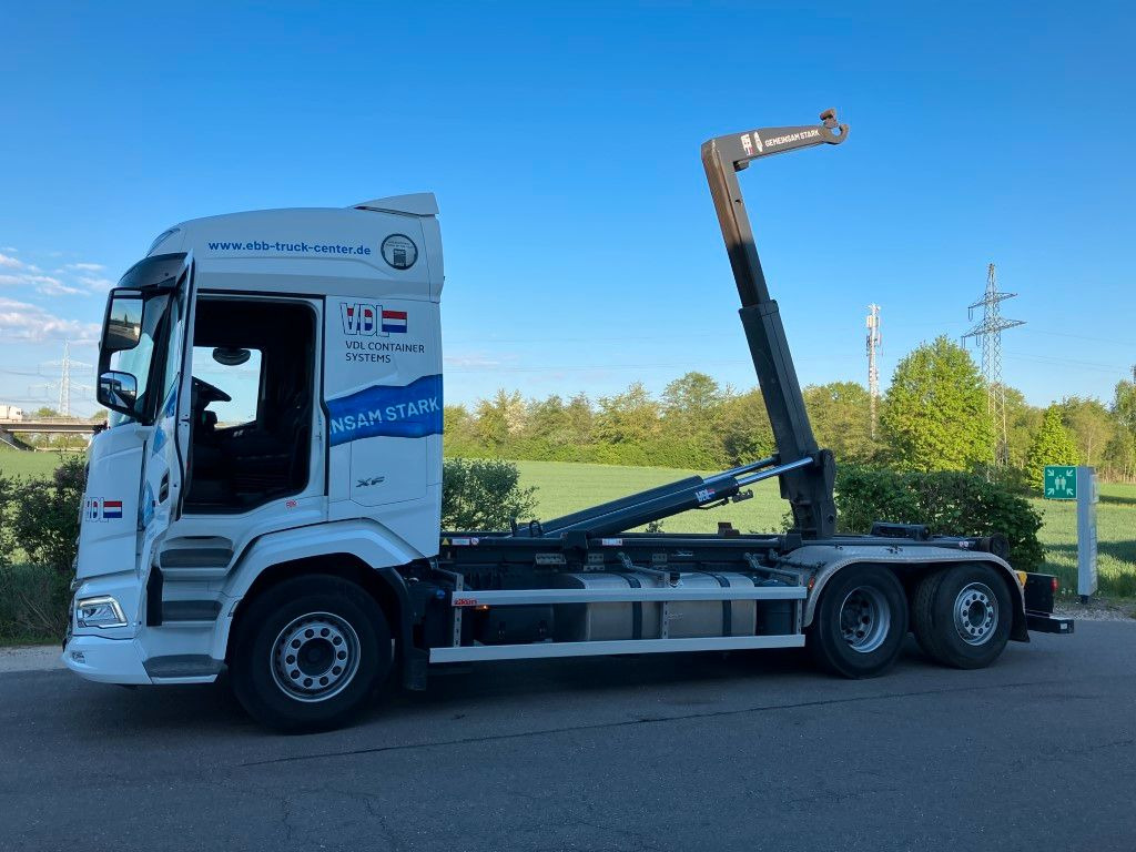 DAF FAN XF 480 mit VDL Abrollkipper DAF FAN XF 480 mit VDL Abrollkipper - 吊钩升降车:图3 DAF FAN XF 480 mit VDL Abrollkipper DAF FAN XF 480 mit VDL Abrollkipper - 吊钩升降车:图3