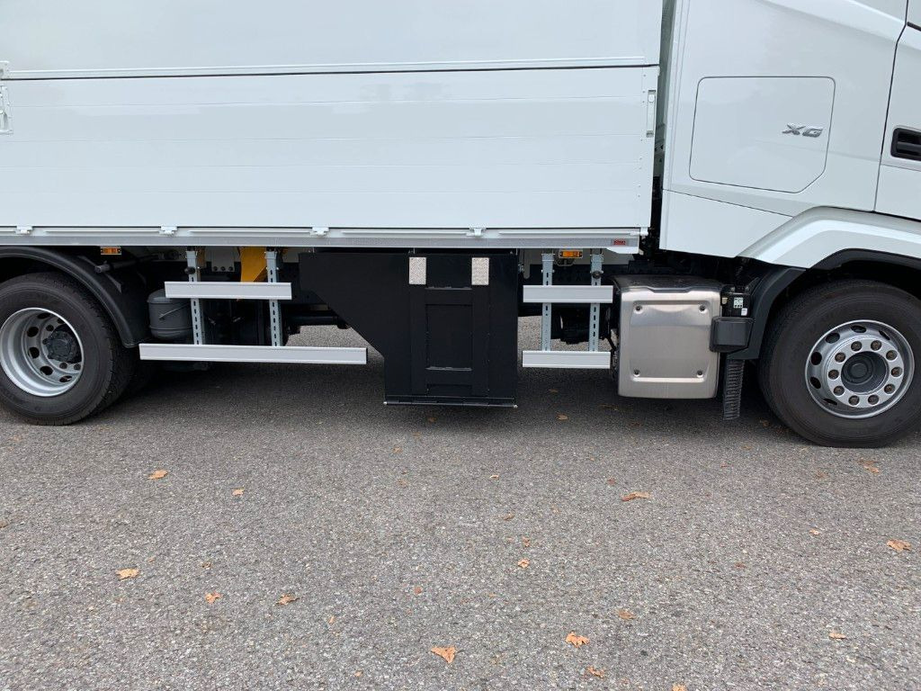 DAF FAN XG 480 Swing-Board mit LBW - 饮料运输车:图5 DAF FAN XG 480 Swing-Board mit LBW - 饮料运输车:图5