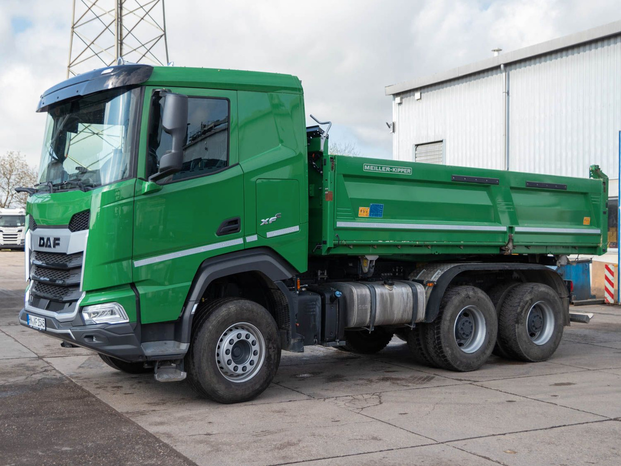 DAF FAT XFC 530 SL Meiller TRIGENIUS D 316 DAF FAT XFC 530 SL Meiller TRIGENIUS D 316 - 翻斗车:图1 DAF FAT XFC 530 SL Meiller TRIGENIUS D 316 DAF FAT XFC 530 SL Meiller TRIGENIUS D 316 - 翻斗车:图1