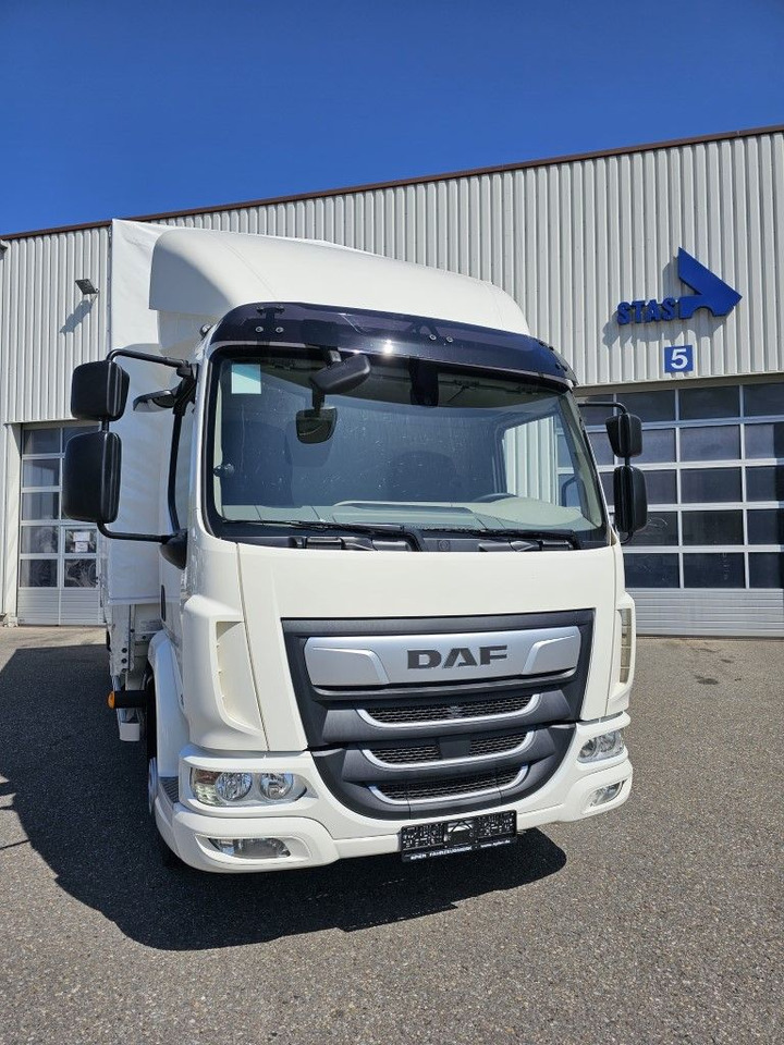 DAF LF 210 7,49t Spier Pritsche-Plane LBW Tageszulas DAF FA LF 210 08t Spier Pritsche mit LBW - 侧帘卡车:图2 DAF LF 210 7,49t Spier Pritsche-Plane LBW Tageszulas DAF FA LF 210 08t Spier Pritsche mit LBW - 侧帘卡车:图2